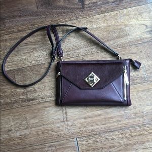 Burgandy Dune London crossbody with zipper wallet